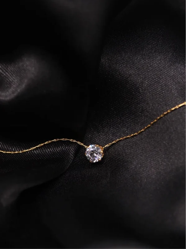 Collier Minimalist Zircon Charm