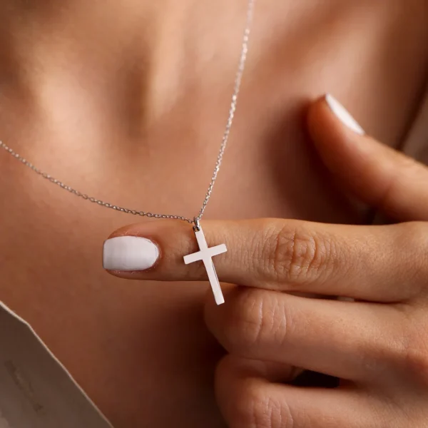 Collier croix en acier inoxydable